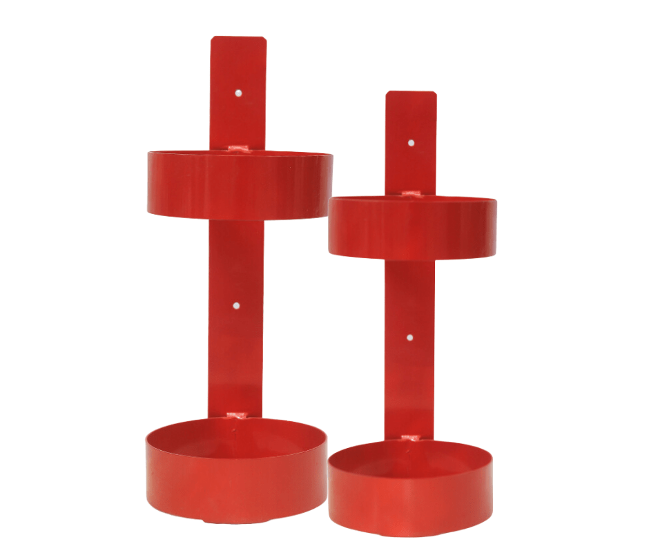 Soporte para extintor en vehículos industriales y de carga.